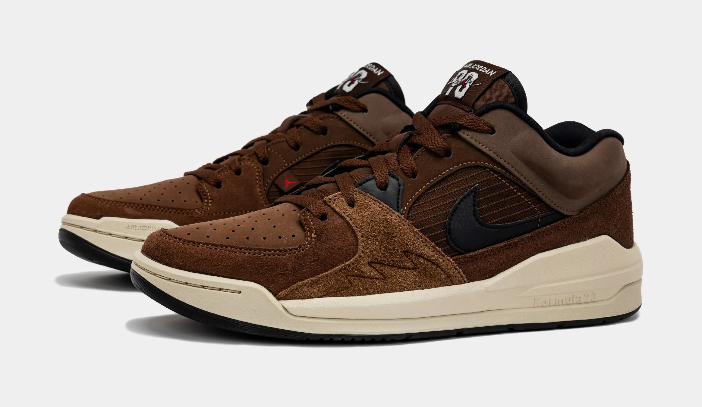 Stadium 90 Mens Basketball Shoes (Brown)