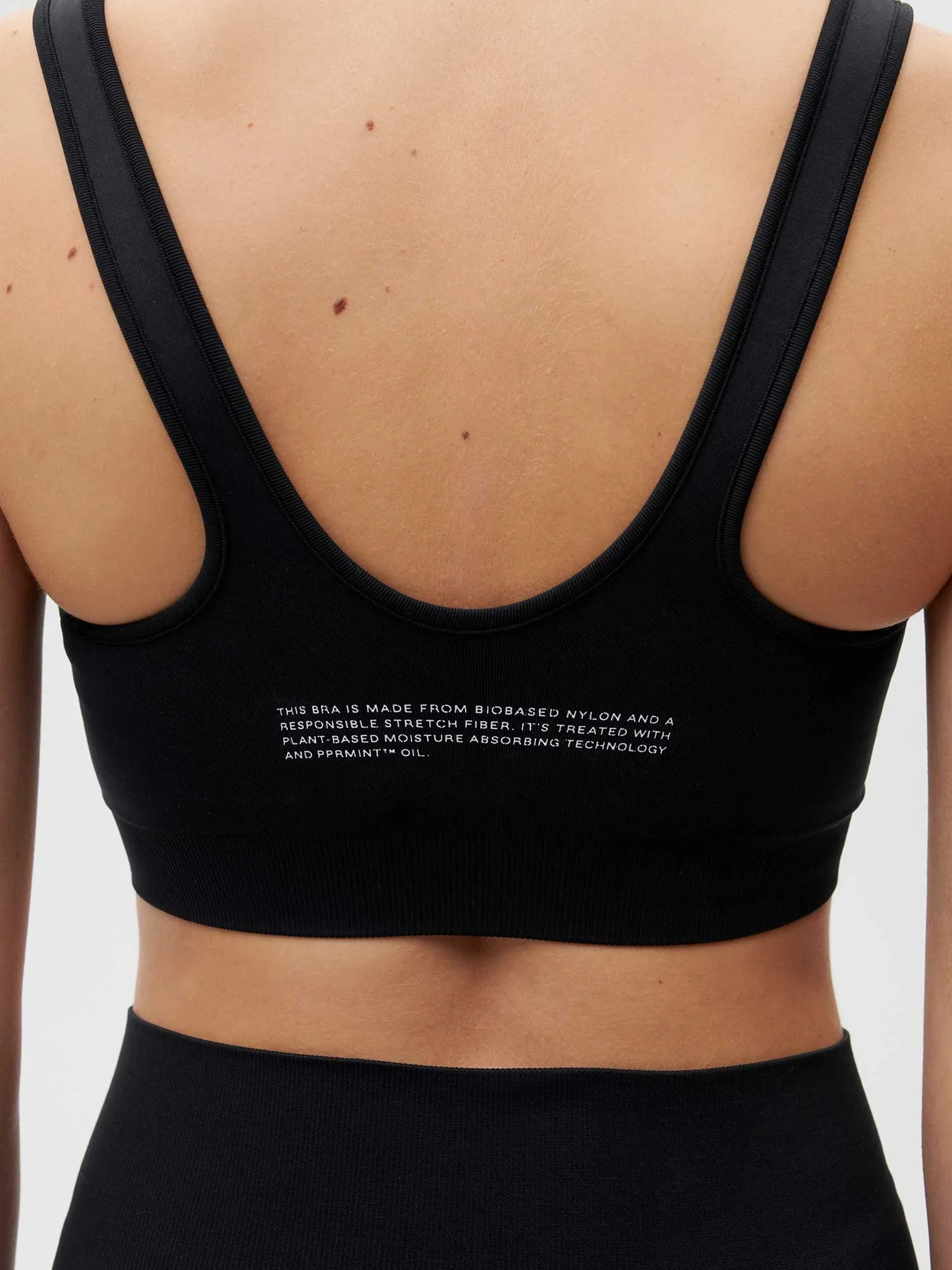 Women’s Activewear 2.0 Sports Bra—black